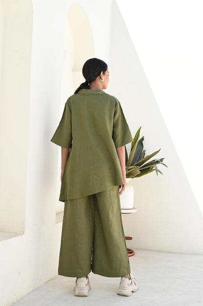 Moss Curve V-Cut Neckline Tunic with Elbow Length Sleeves